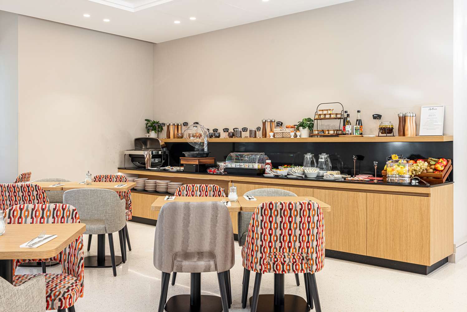 Apollinaire Nice, WorldHotels Distinctive 16/20
