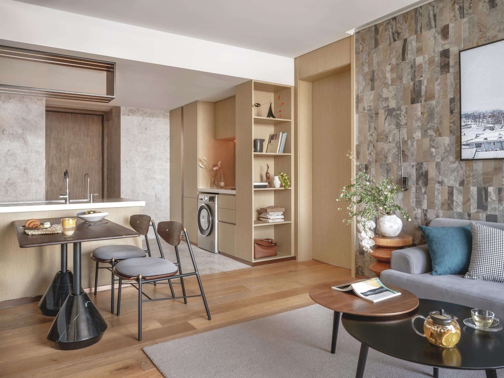 East Beijing Hotel 32/55