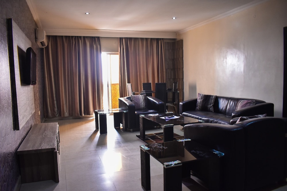 Beni Apartment And Suites 33/50
