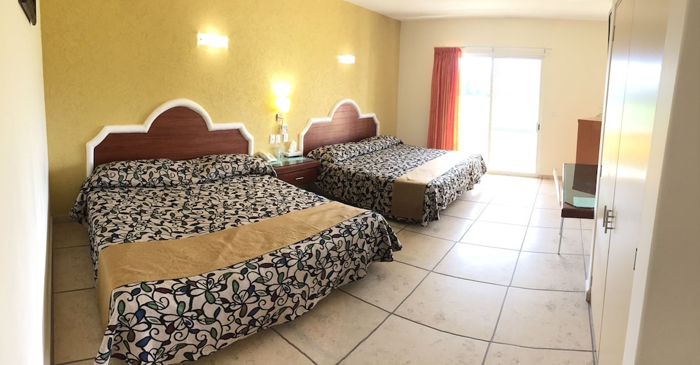 Hotel Js 13/43