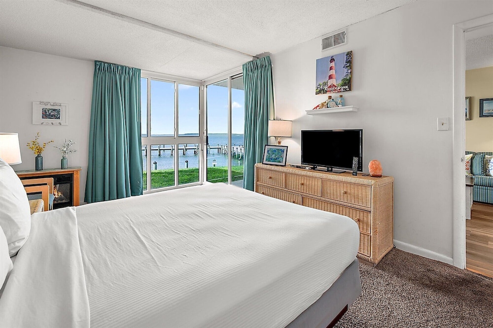 2 Bedrooms, Condo, Premier, Twin Beds, Queen Bed, Bay View, Sofa, Patio
