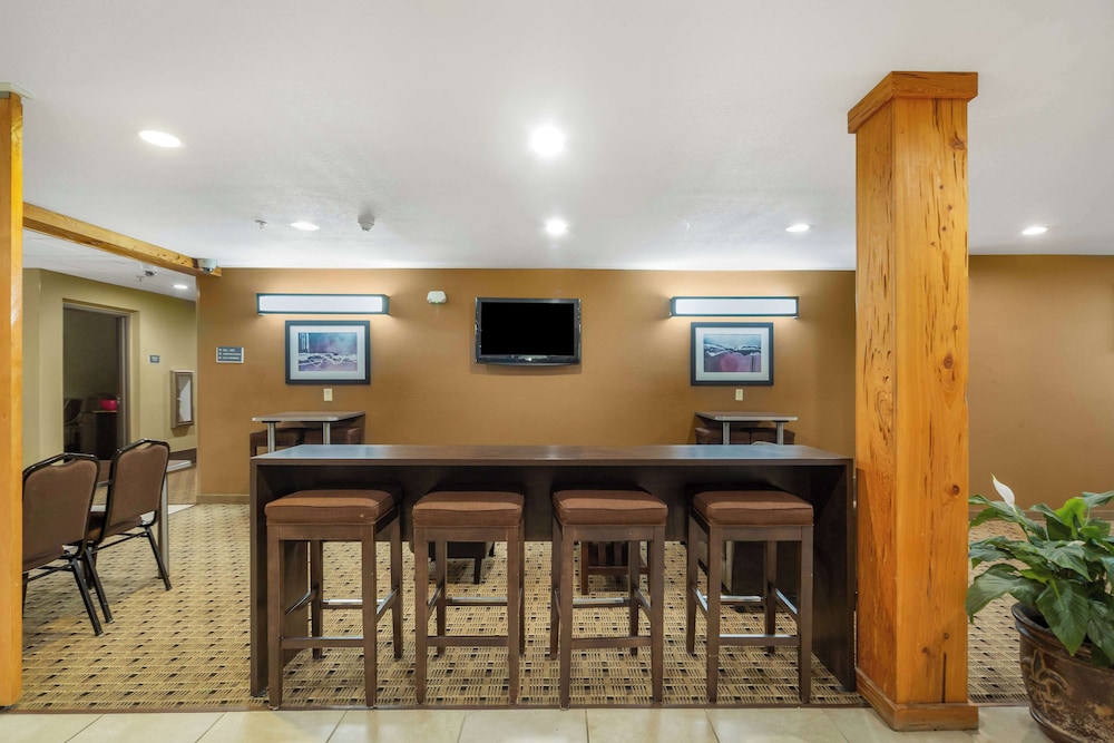 Microtel Inn And Suites Breaux Bridge 45/49