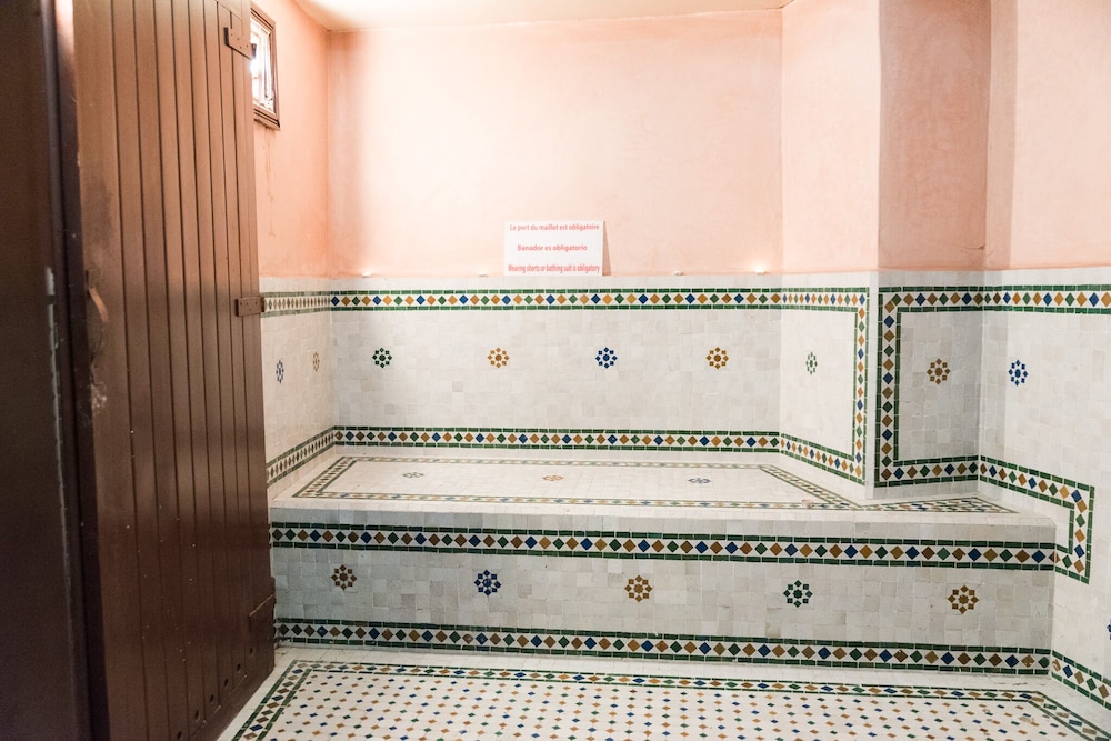 Moroccan House Casablanca 6/69