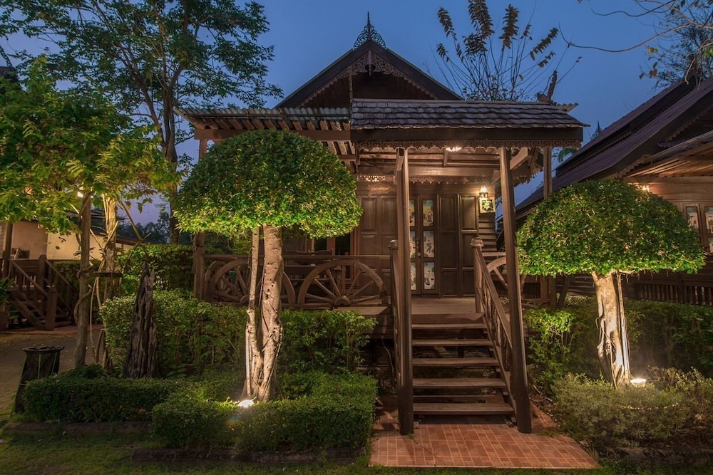 Baan Baitan Resort 10/64