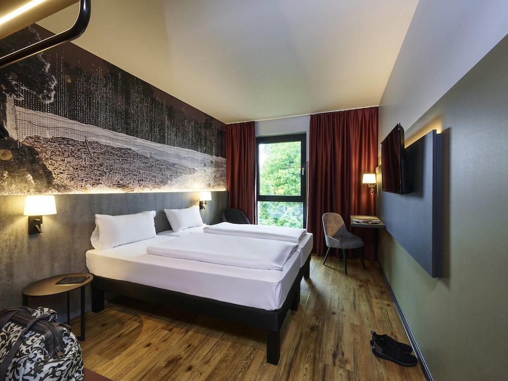 Standard, Double Bed