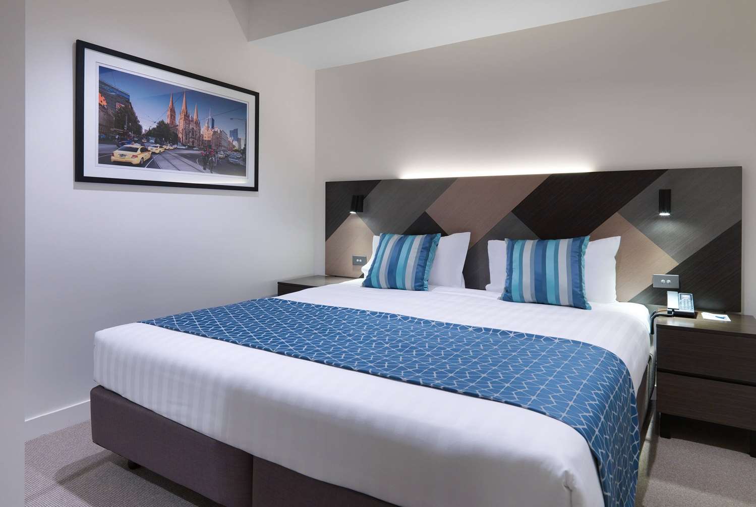 Wyndham Hotel Melbourne 15/37