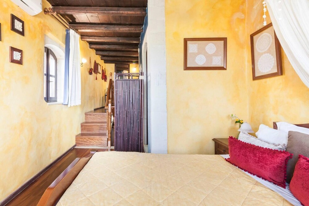 Samonas Traditional Villas 10/50