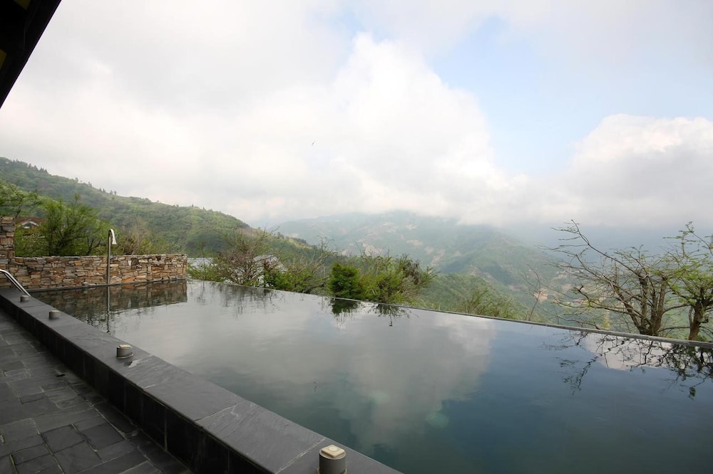 Provence Rose Lodge In Ching Jing 37/50