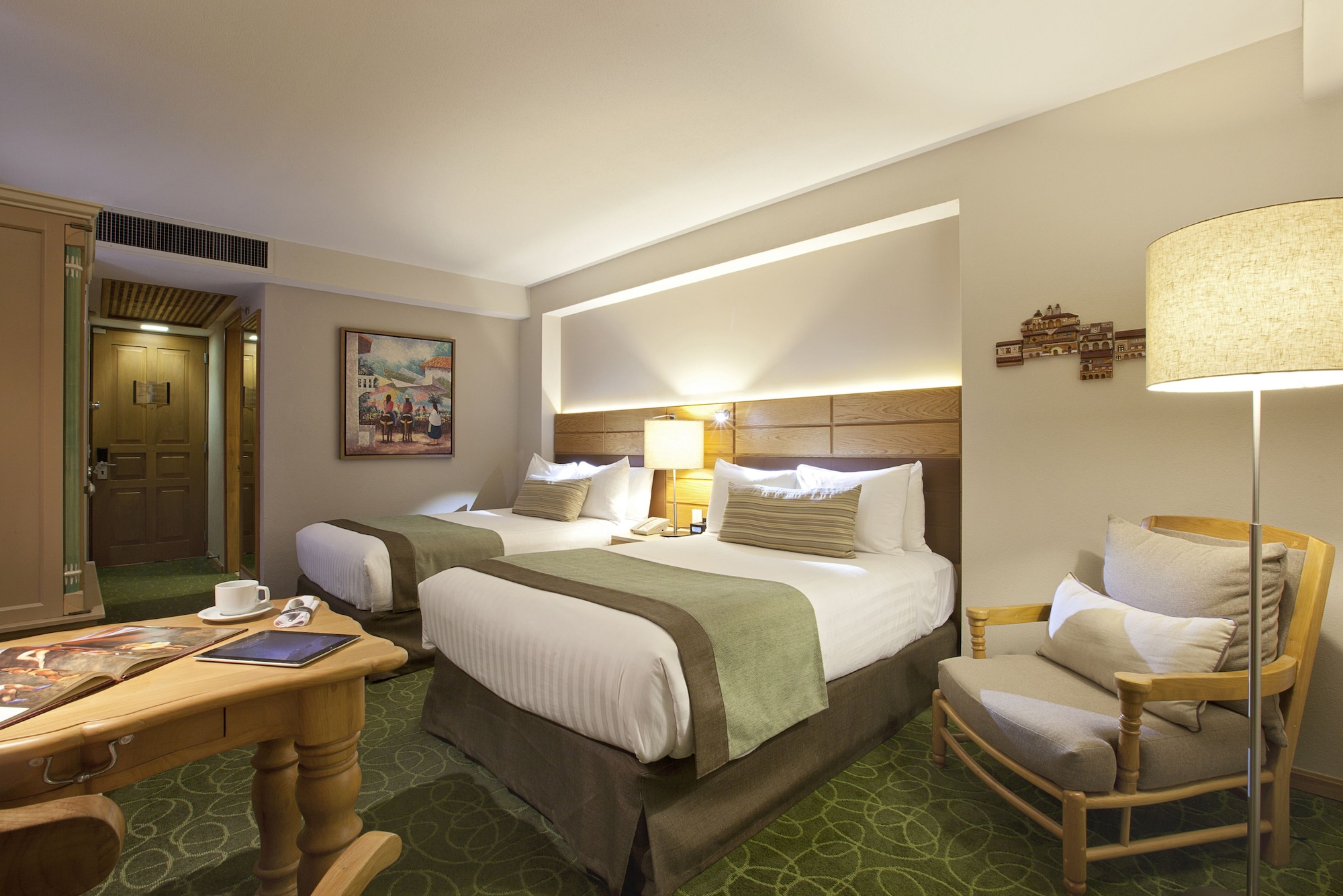 غرفة كلوب بسرير كينج مع أريكة، Marriott Tuxtla Gutierrez Hotel 4/6