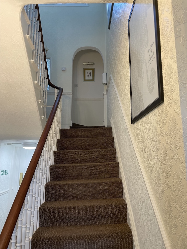 Carlton Court 22/50