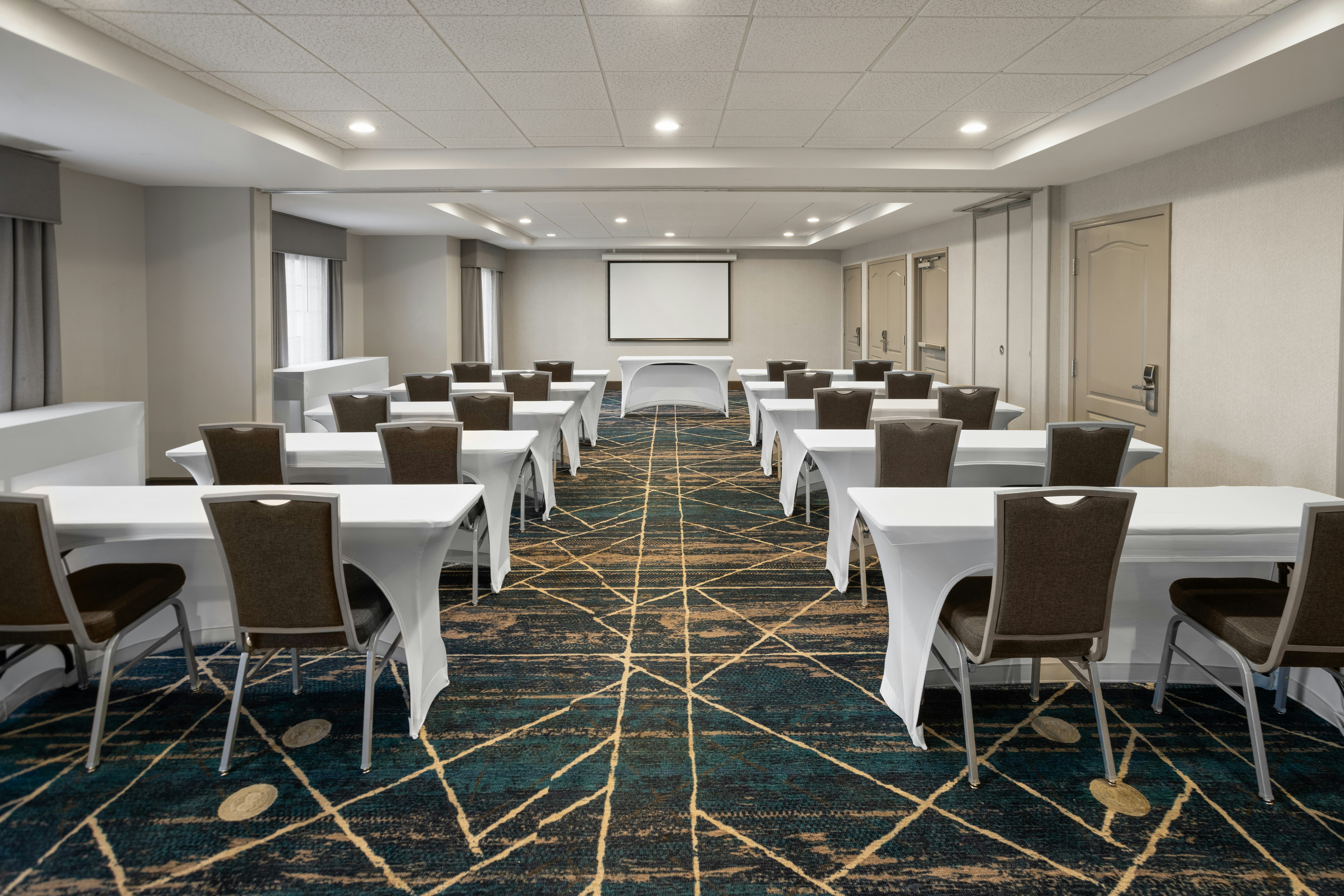 Homewood Suites By Hilton Montgomery Eastchase 15/20