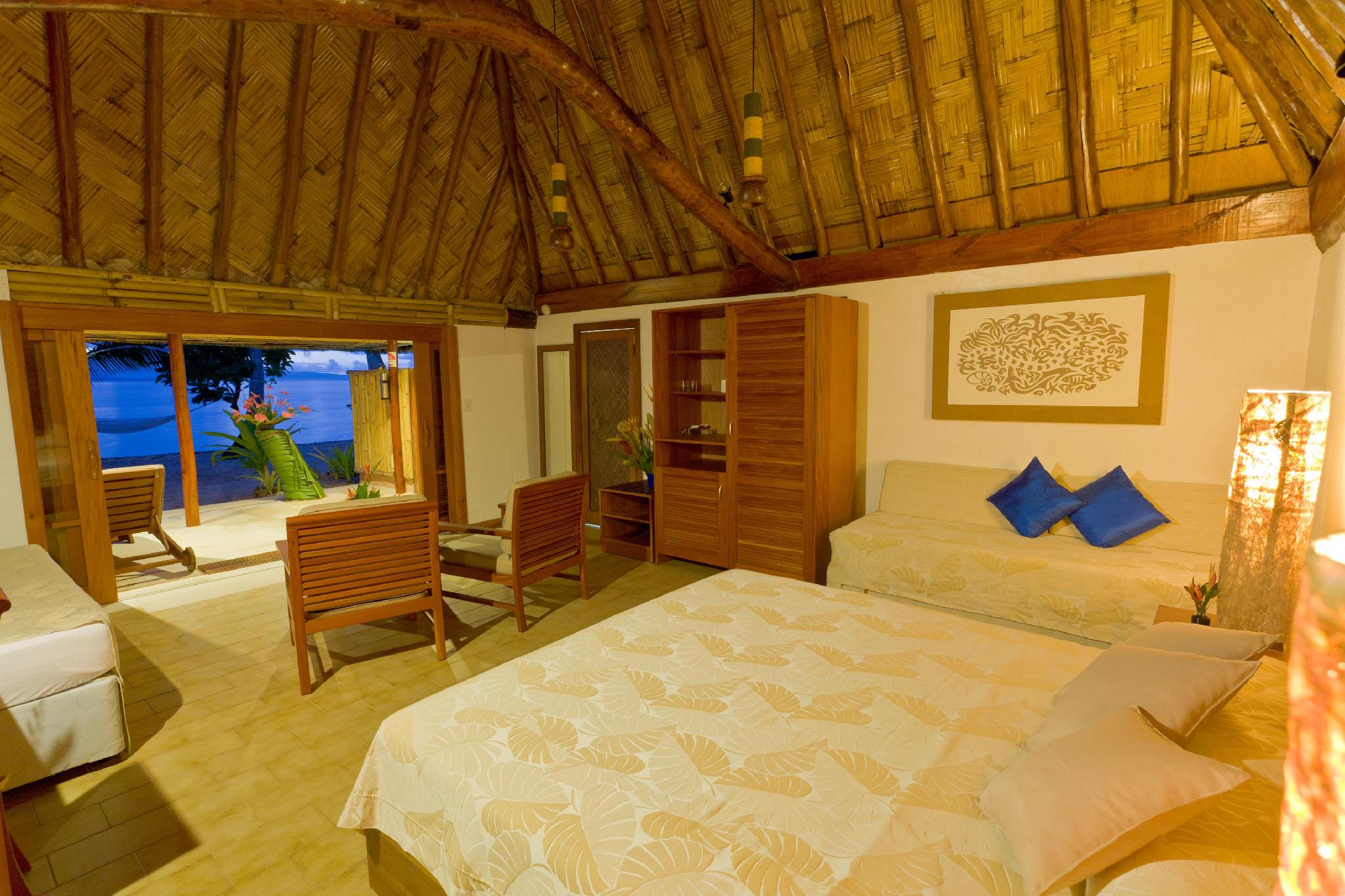 Bure, Tropical, Ocean Front