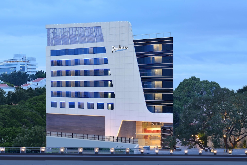 Radisson Bengaluru City Center 1/58