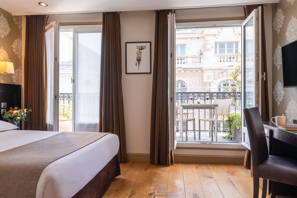 SUPERIOR, DOUBLE BED