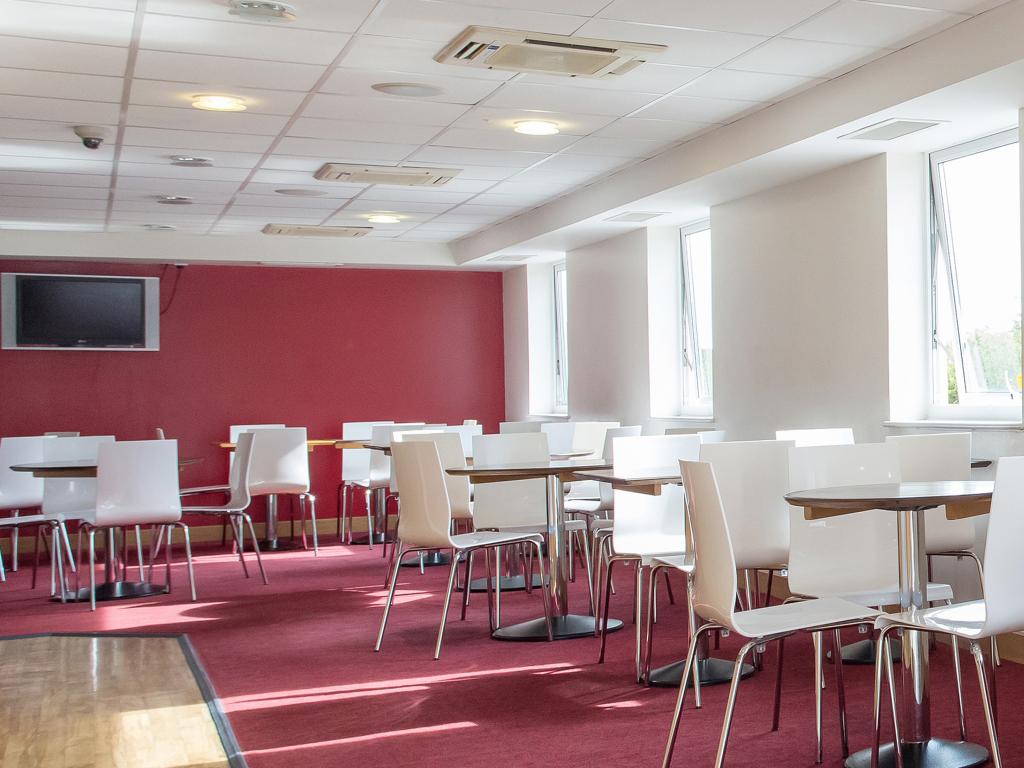 Travelodge St Austell 33/39