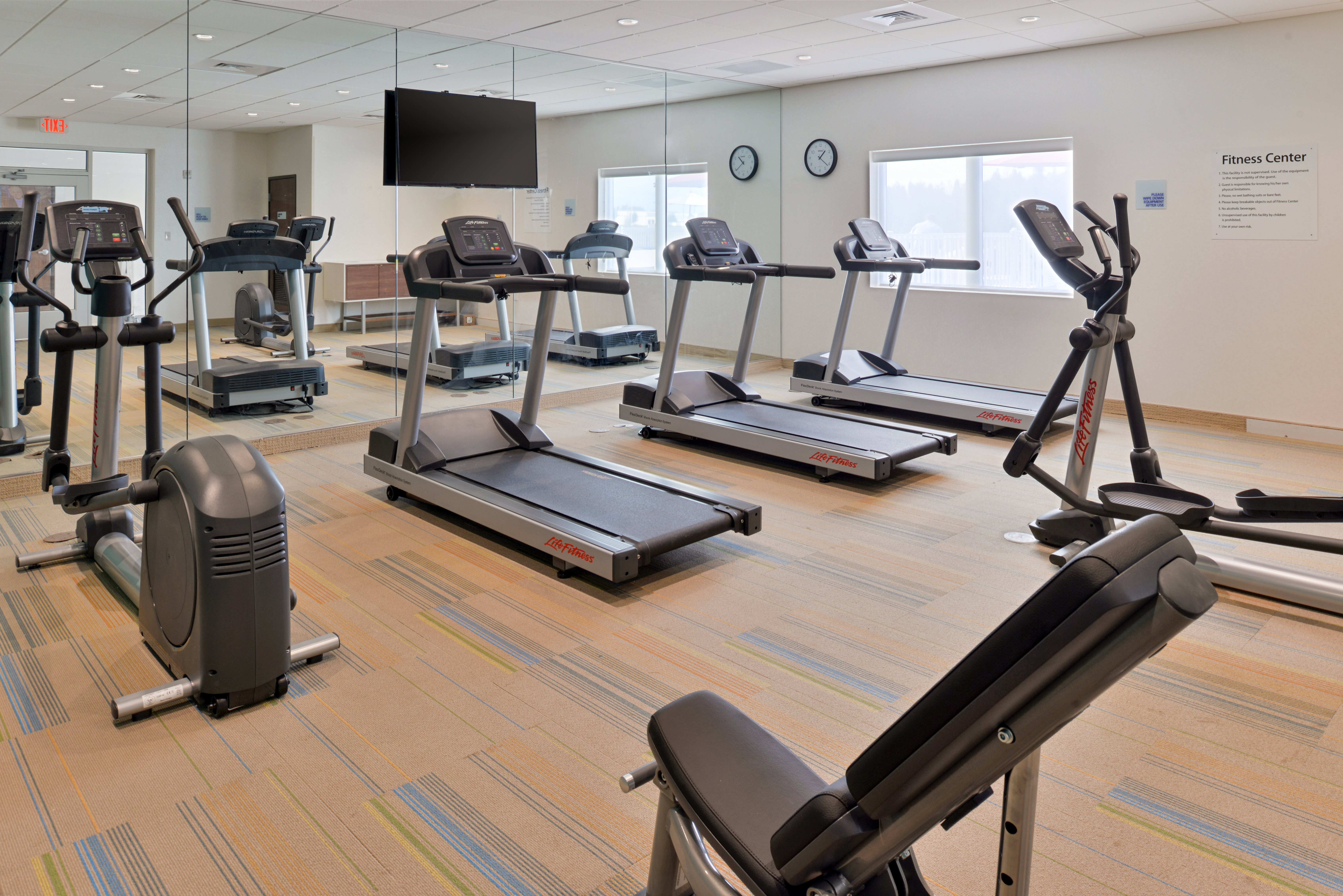 Holiday Inn Express & Suites Trinity 32/72