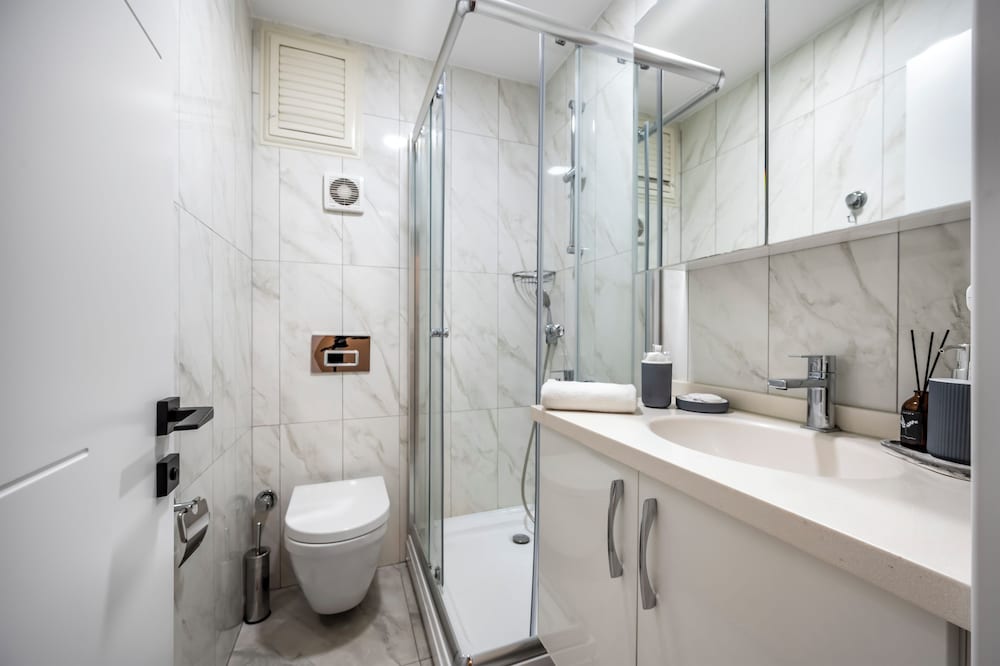 Ciragan Bosphorus Apartments 51/61