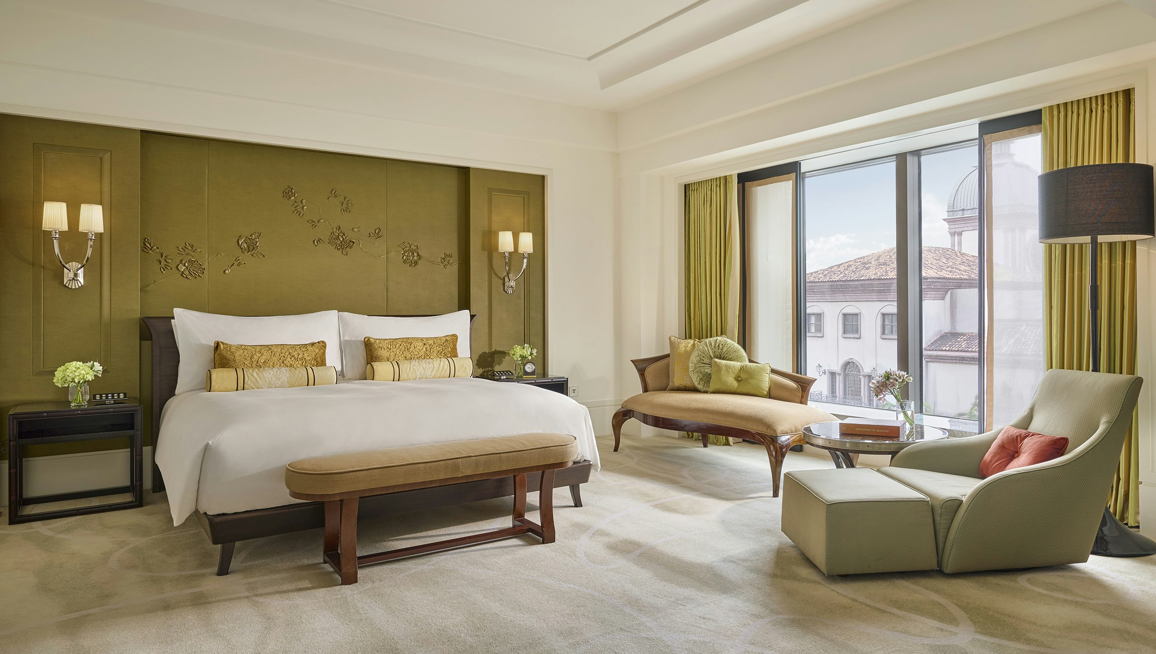 Mandarin, King Bed