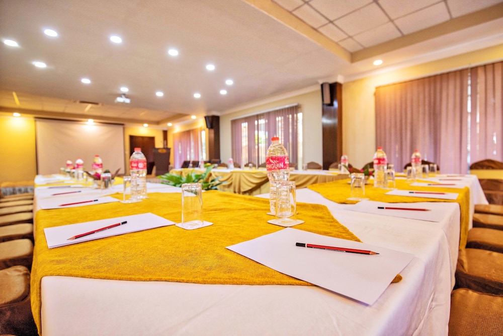 Da Yatra Courtyard Hotel Resort 35/50