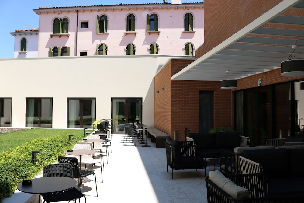 AC HOTEL VENEZIA in VENICE