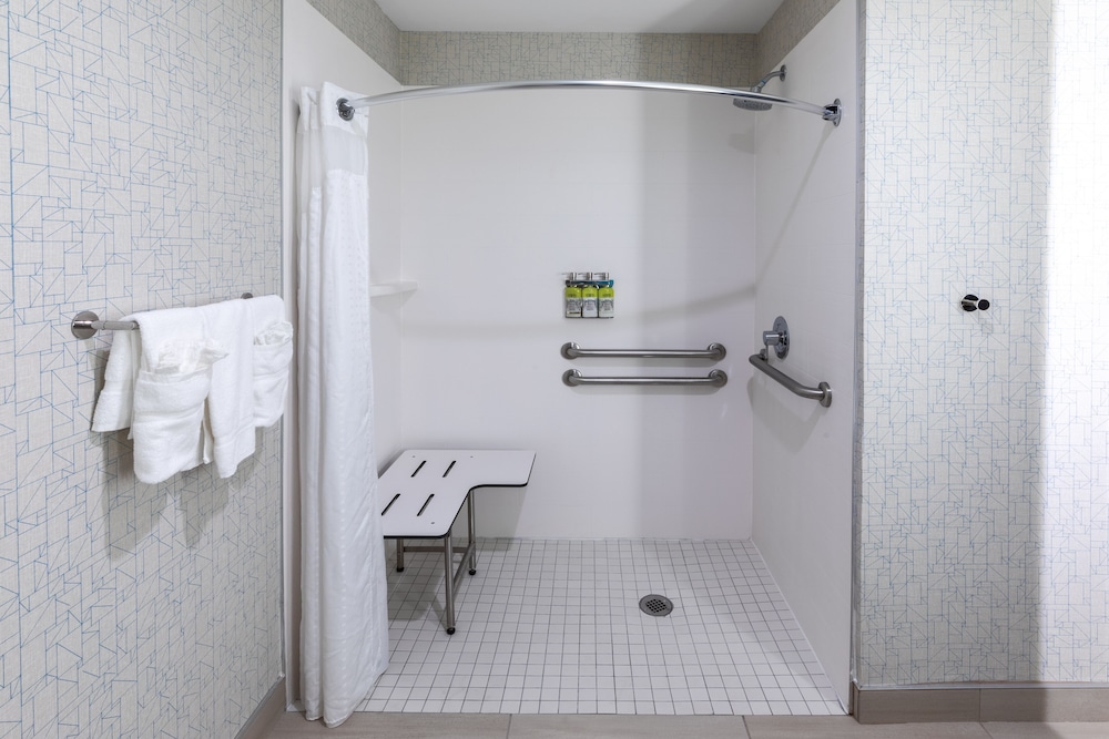 Holiday Inn Express Suites Stafford Nw Sugar Land An Ihg Hotel 56/56