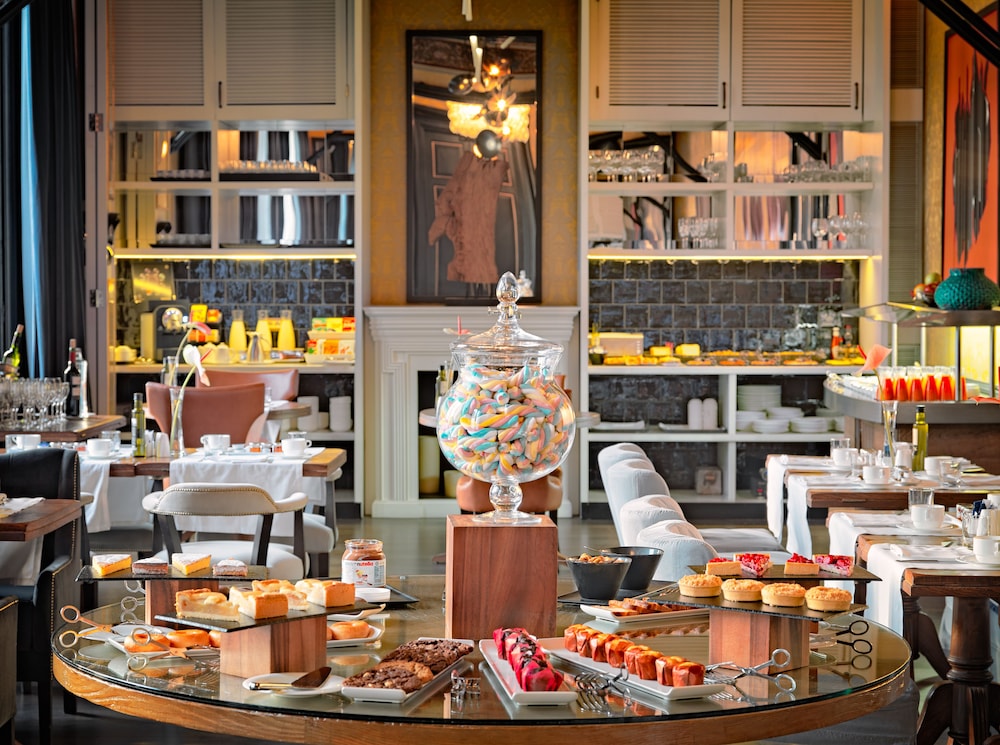 H10 Catalunya Plaza Boutique Hotel 65/73