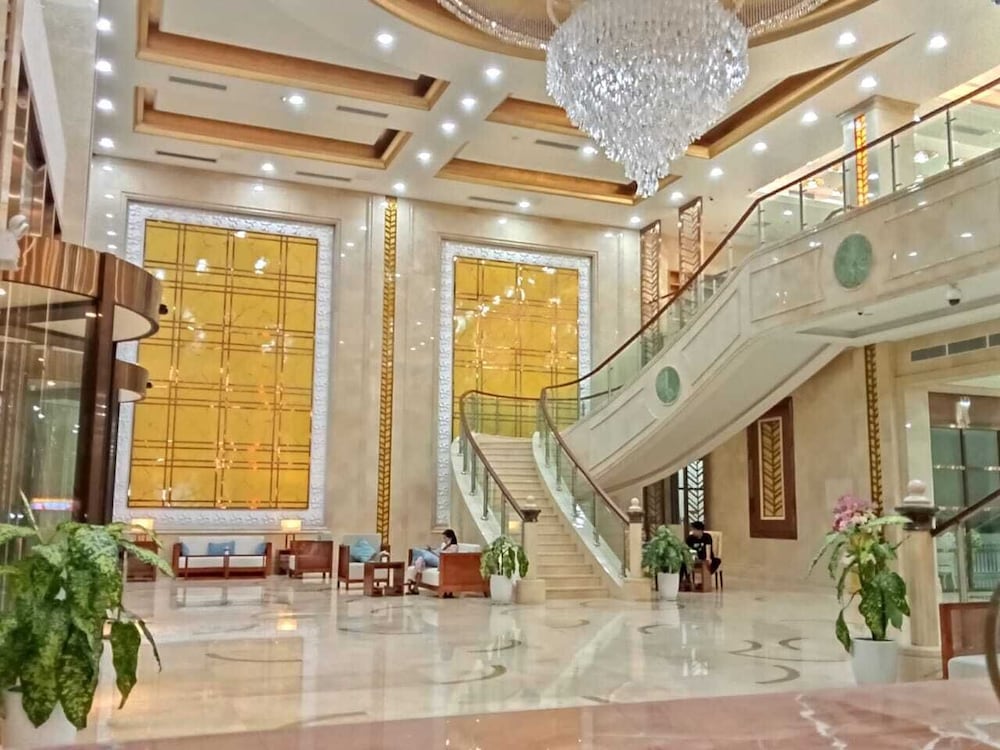 ST Vegas Hotel 6/40