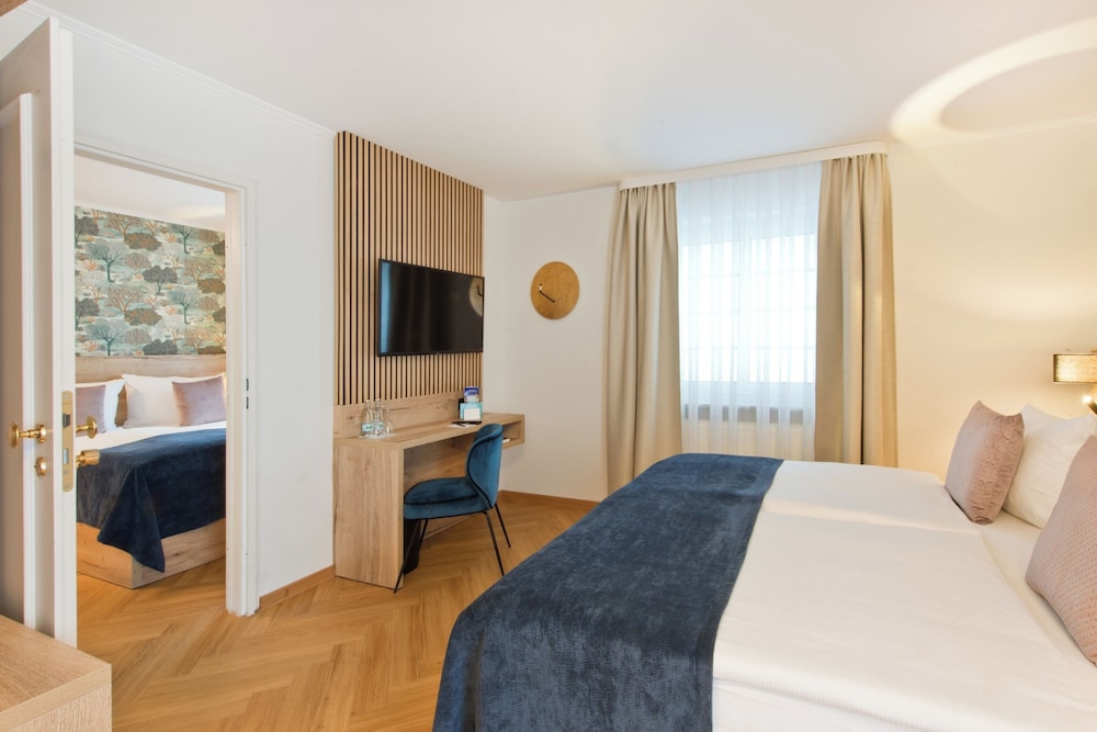 Atrium Hotel Amadeus 16/50