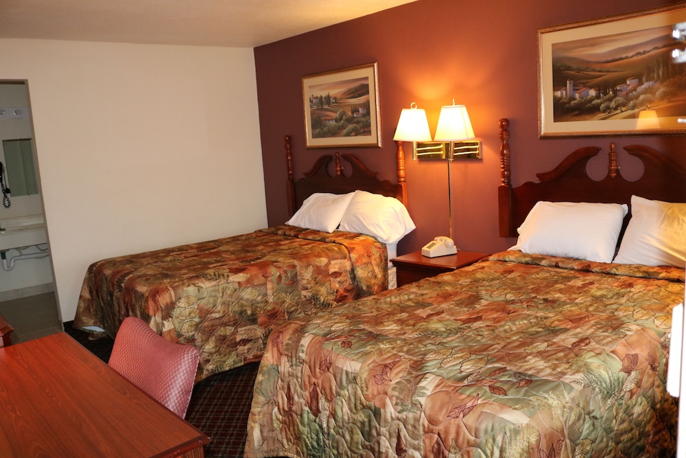 STANDARD, 2 QUEEN BEDS