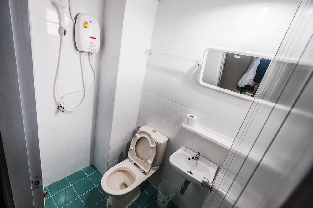 Don Muang Hotel 59/62