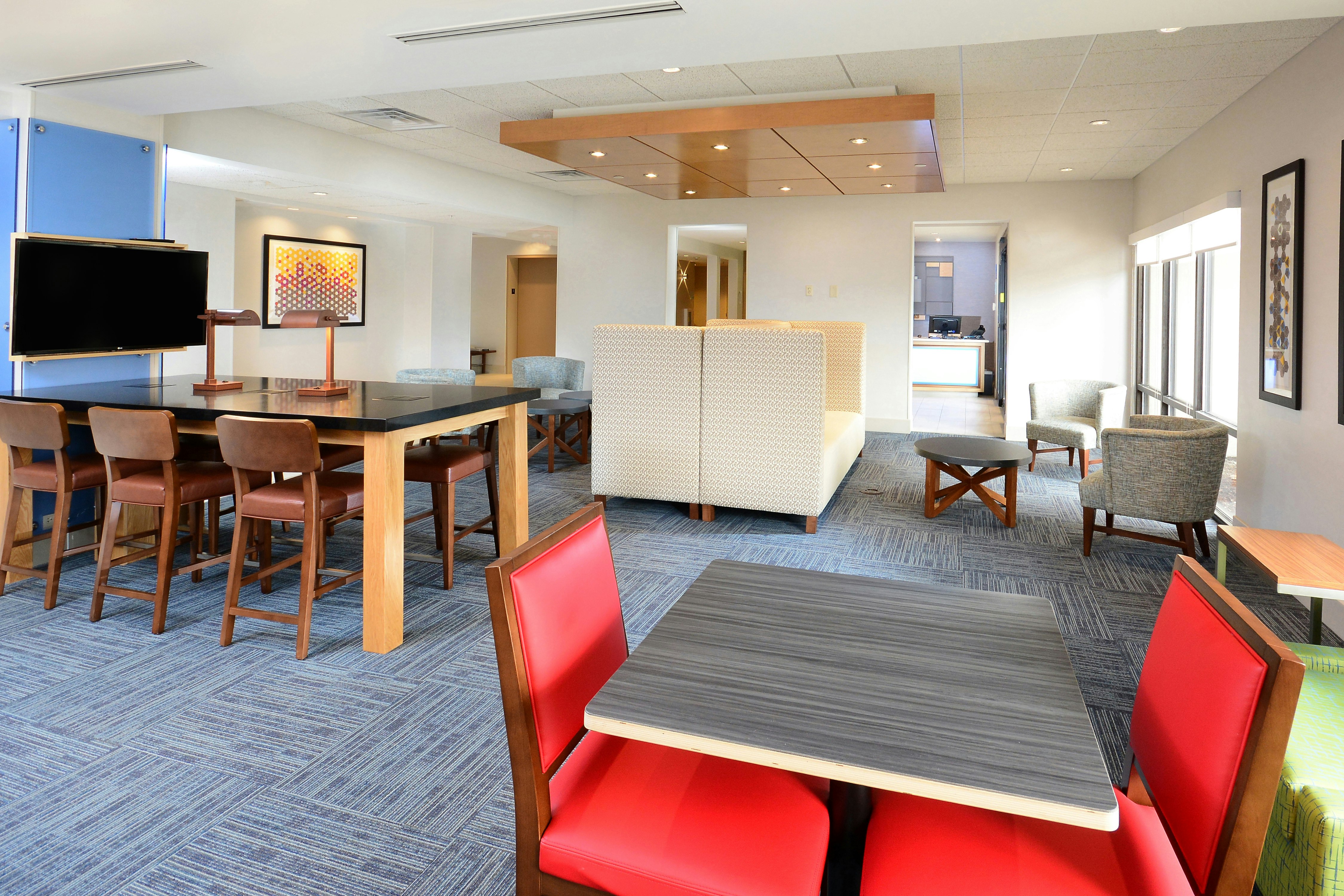 Holiday Inn Express Hotel And Suites Research Triangle Park 24/30