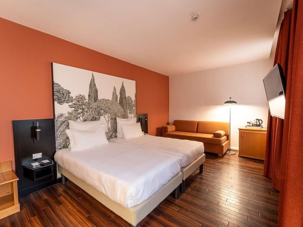 Hotel Mercure Roma Corso Trieste 22/78