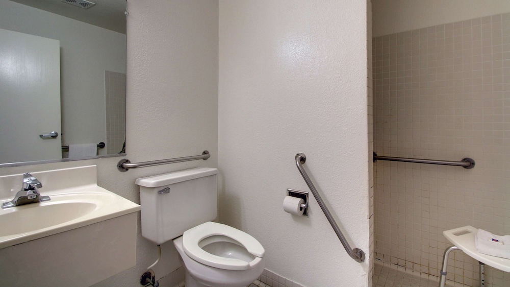 Motel6 Altoona, IA - Des Moines East 35/39