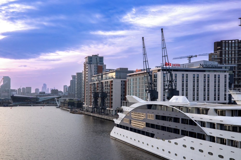 ibis London Excel Docklands 50/59