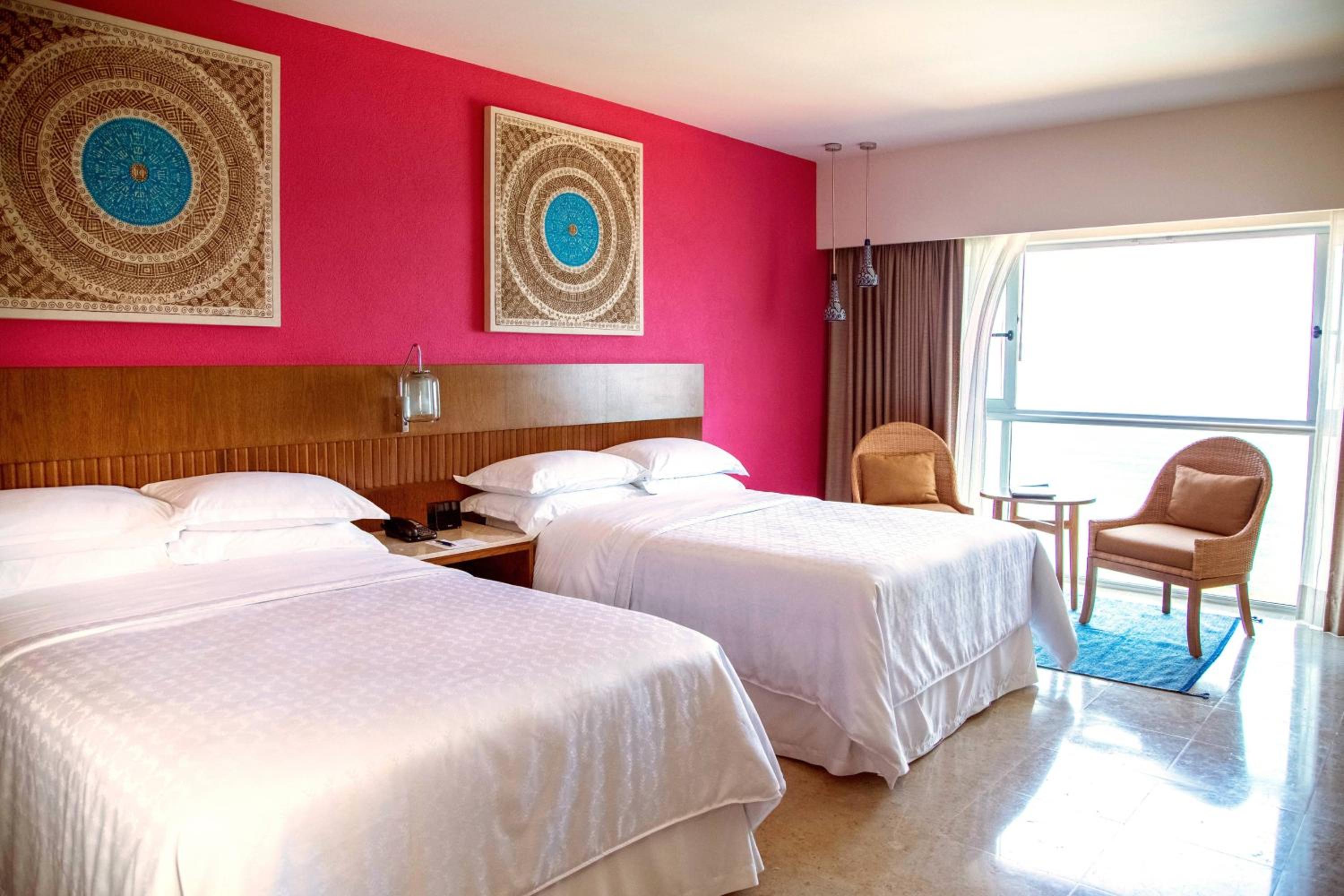 Sheraton, Guest Room, 2 Double Beds, Club View, Concierge Level