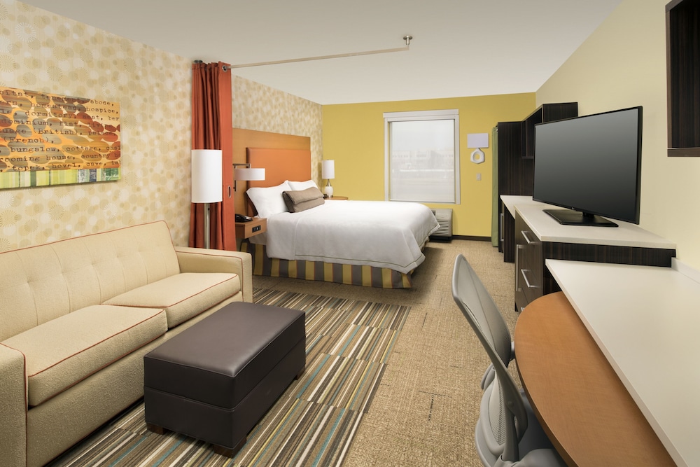 STUDIO, KING BED, ACCESSIBLE