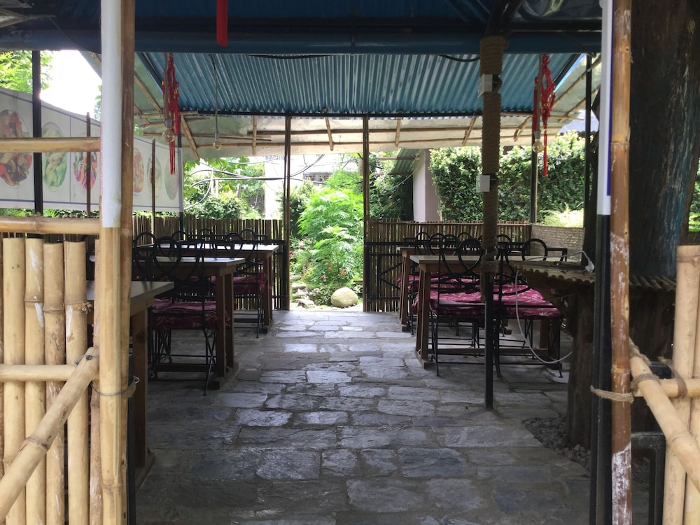 Yeti Guest House 27/37