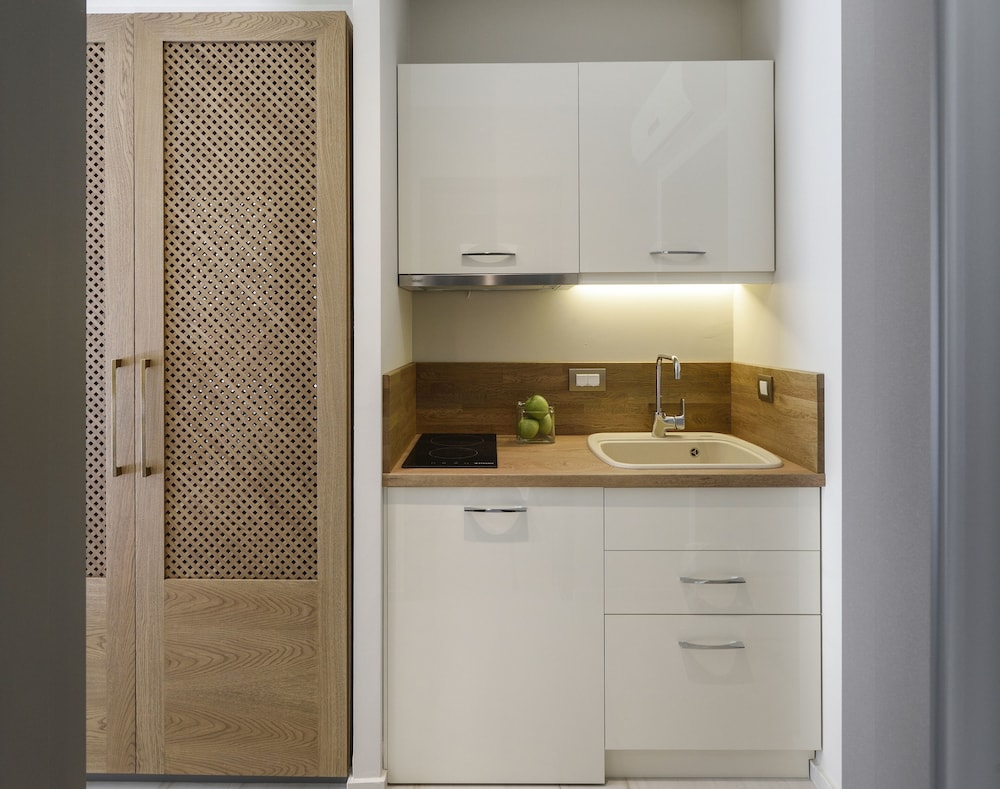 Serenity Suites 50/50