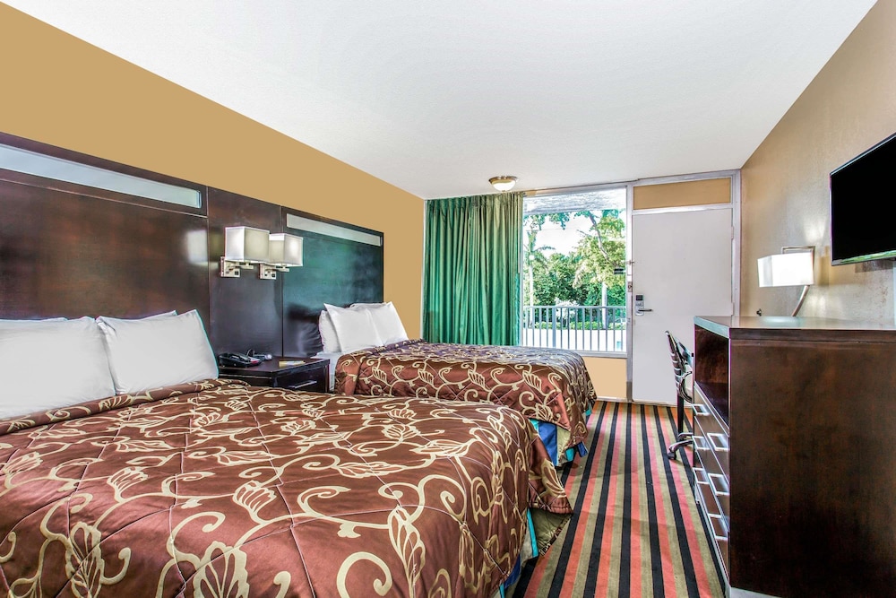 Days Inn Fort Lauderdale Airport North Cruise Port 12/19