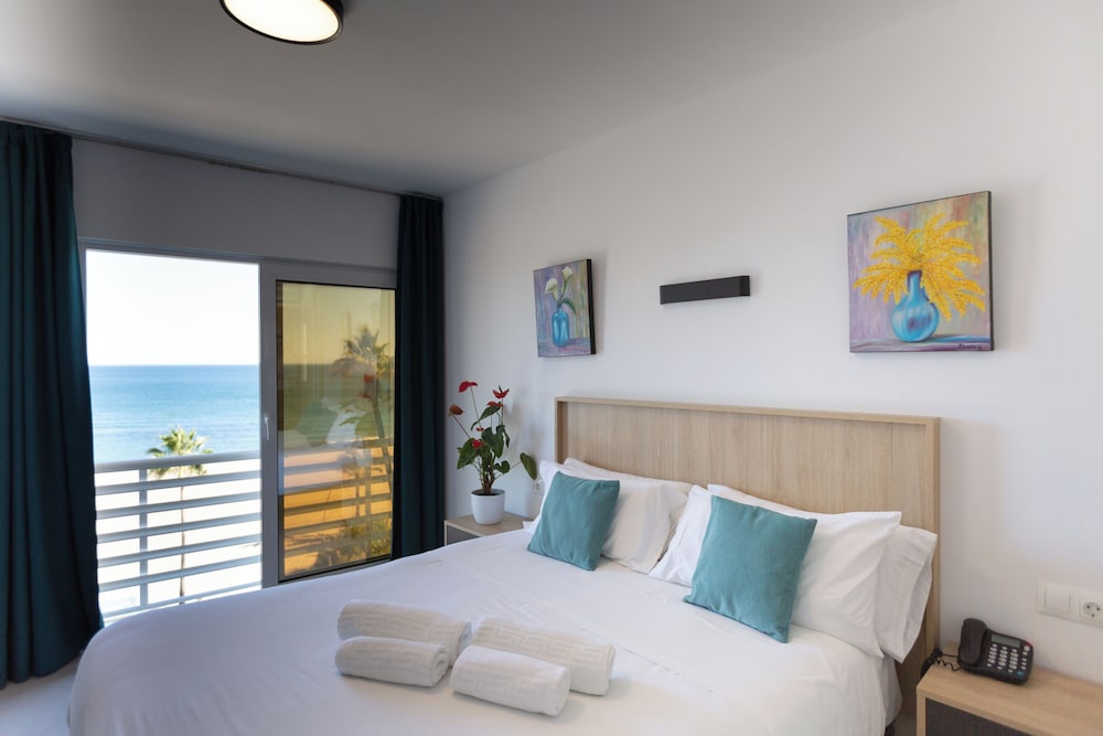 Hotel Mediterraneo 6/50