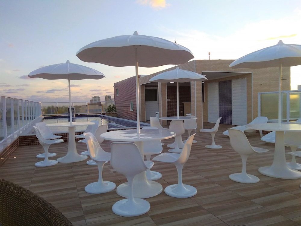 Simas Praia Hotel 36/65