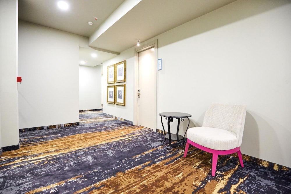 Brosse Garden Hotel 41/49