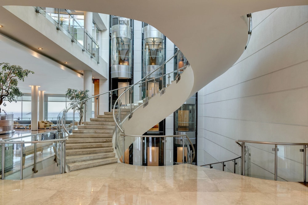 Sheraton Miramar Hotel and Convention center 4/60