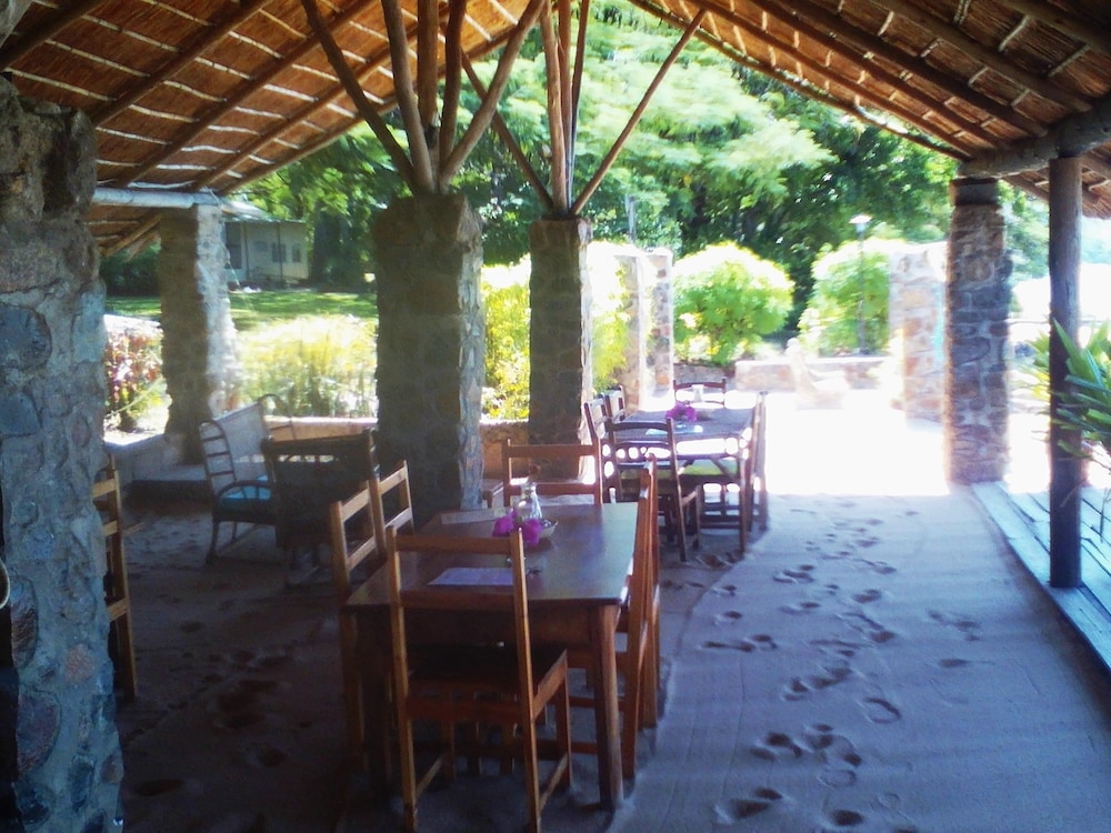 Nkhudzi Lodge 16/50