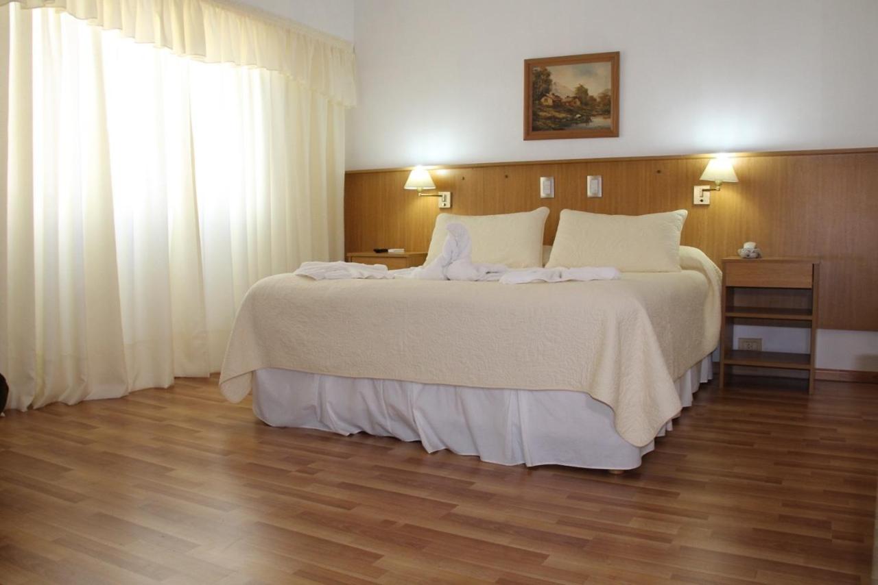 Hostal Del Sol 22/55