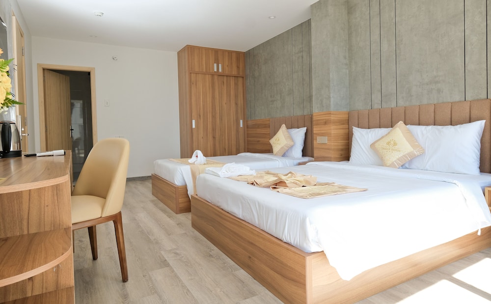 Prague Nha Trang Hotel 13/35