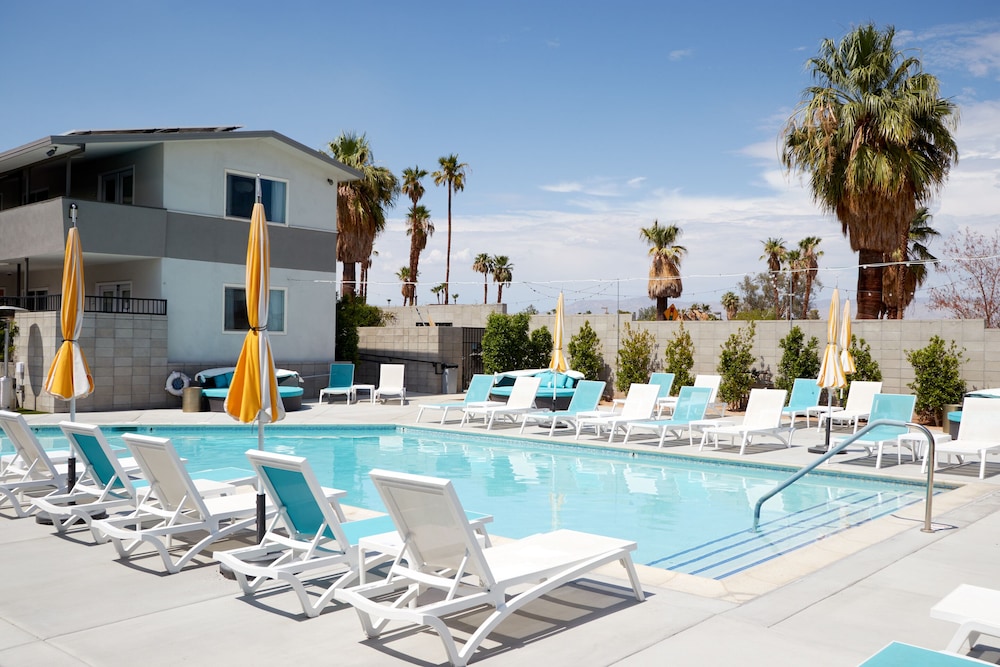 The Cole Hotel image