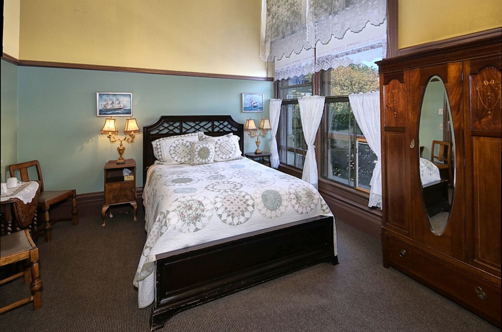 PALACE HOTEL PORT TOWNSEND 15/43