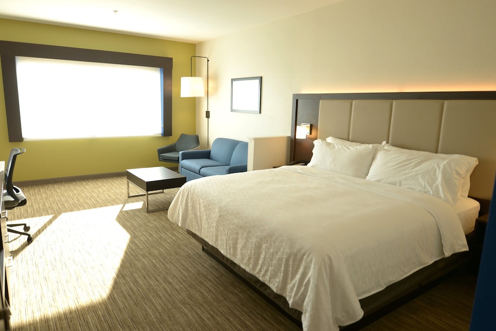 Holiday Inn Express and Suites Onalaska - La Crosse Area 13/71