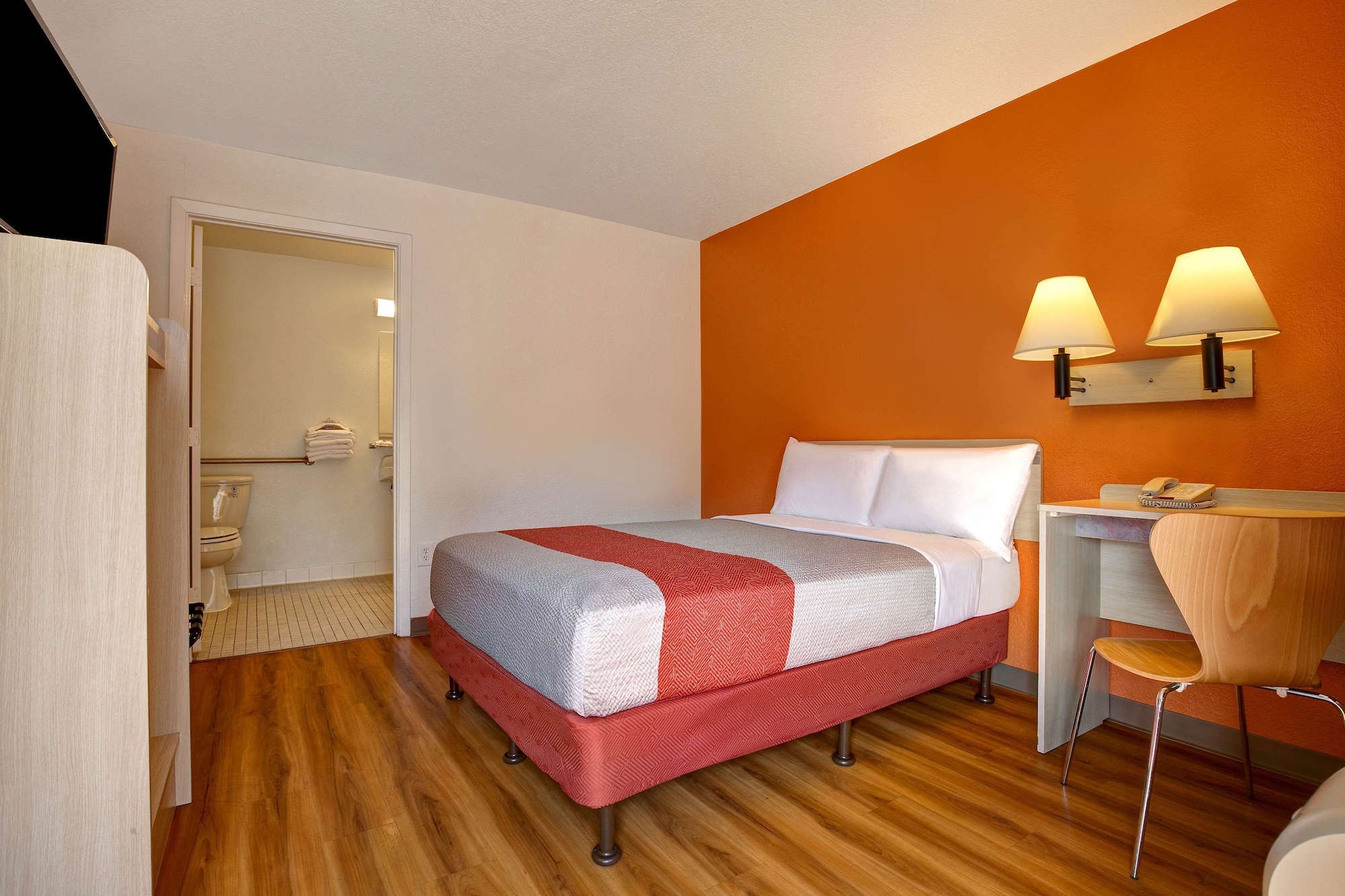 STANDARD, DOUBLE BED, ACCESSIBLE
